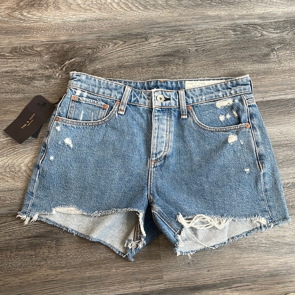 Rag & Bone low rise relaxed fit boyfriend denim shorts size 26